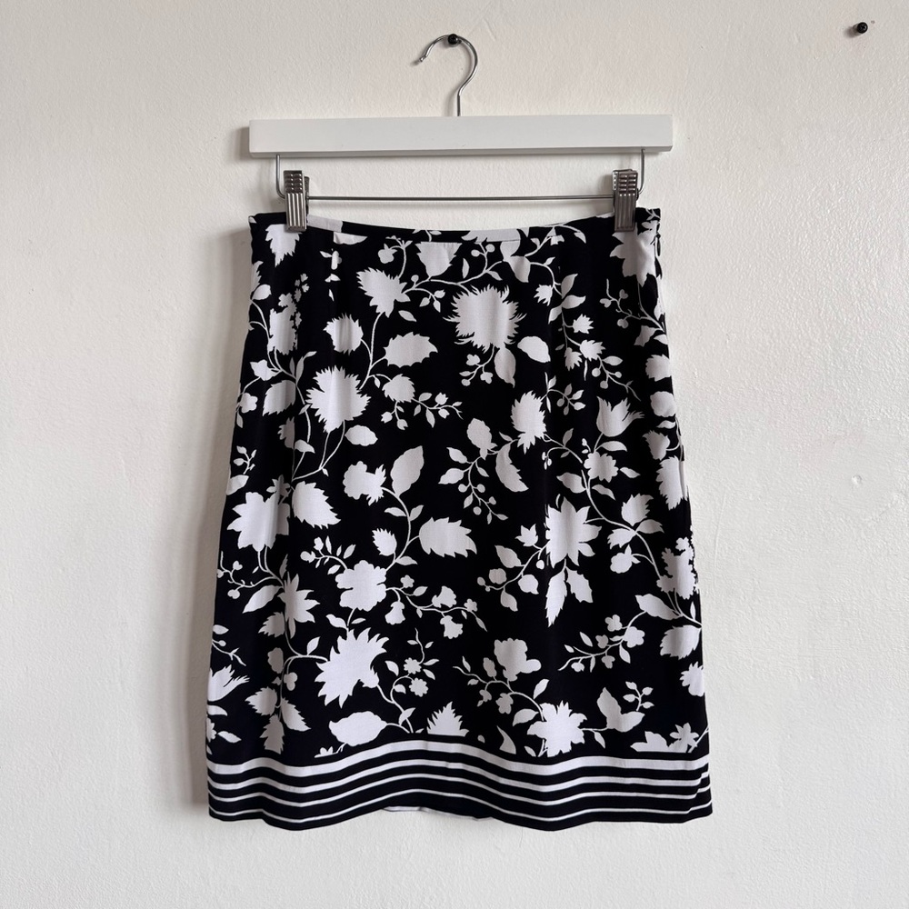 Petite Sophisticate Pencil Skirt
